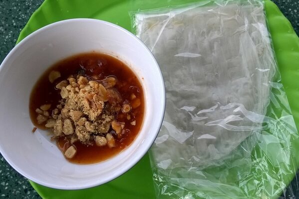 bánh tráng me lạ miệng