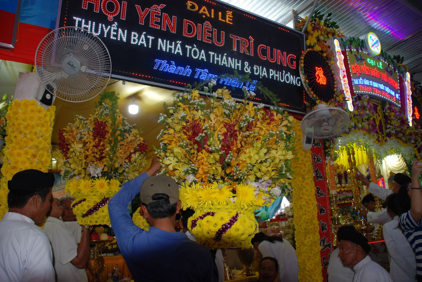 Khám phá Đại lễ Hội Yến Diêu Trì Cung tại Tây Ninh 2
