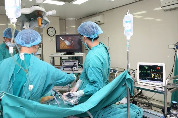 Nang xoắn buồng trứng gây nguy hiểm cho người bệnh