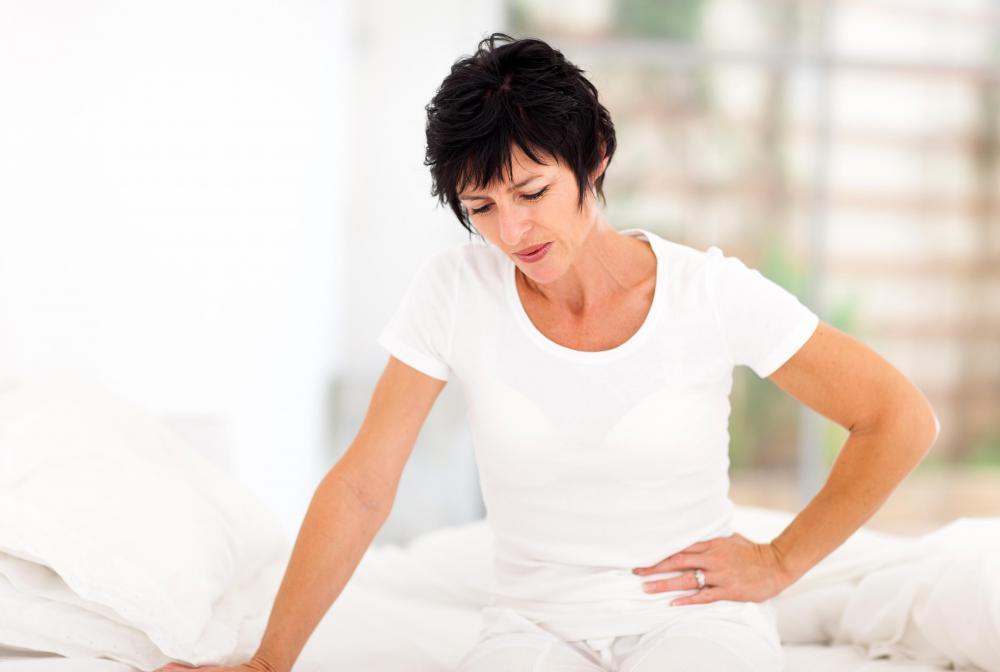 Bệnh thường gây cảm giác đau bụng, đầu hơi, khó tiêu