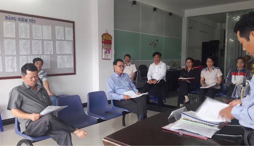 Lựa chọn đơn vị thực hiện cuộc đấu giá