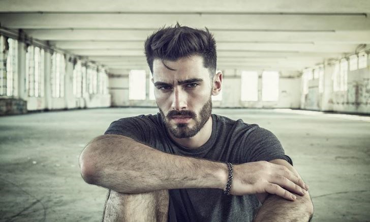  Đàn ông khi thất tình thường sẽ giấu chặt cảm xúc cho riêng mình