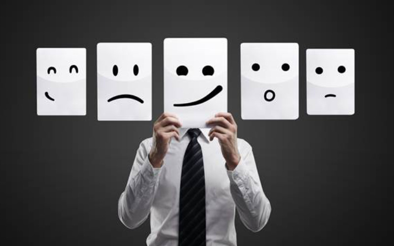 Kiểm soát cảm xúc bằng cách sử dụng ngôn từ