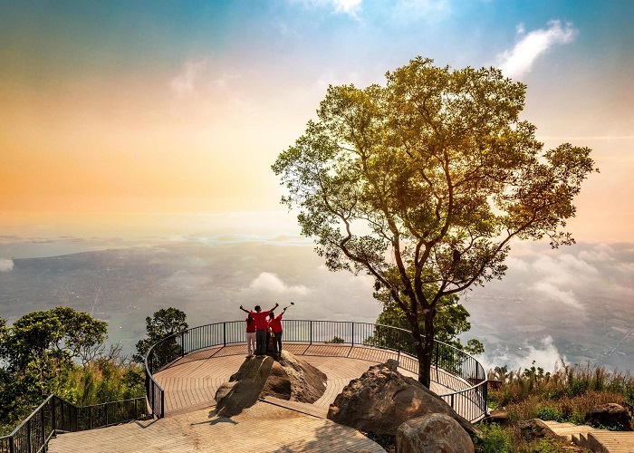 Thời điểm du lịch núi Bà Đen lý tưởng nhất