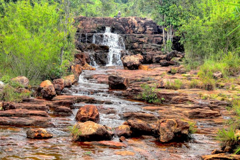 Chiêm ngưỡng của vẻ của dòng suối Trúc Tây Ninh