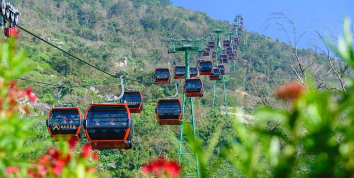 Giá vé cáp treo Tây Ninh lên núi Bà Đen cập nhật mới nhất